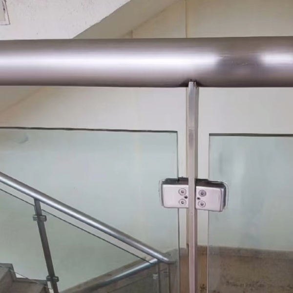 不锈钢玻璃护栏 不锈钢玻璃护栏