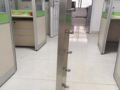 喜师傅不锈钢穿管立柱 喜师傅不锈钢穿管立柱