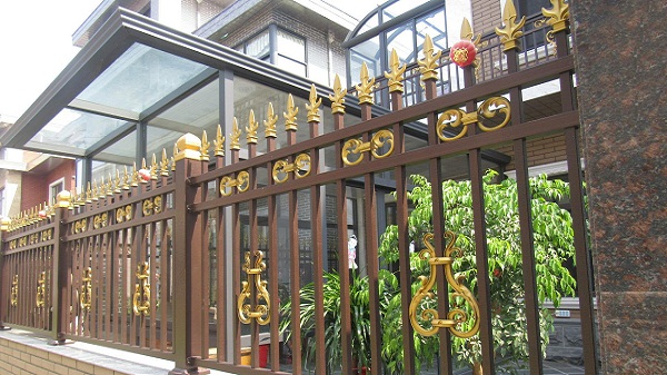 不锈钢围墙防护栏 不锈钢围墙防护栏