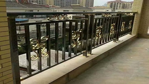 彩色阳台不锈钢护栏成品图 彩色阳台不锈钢护栏成品图
